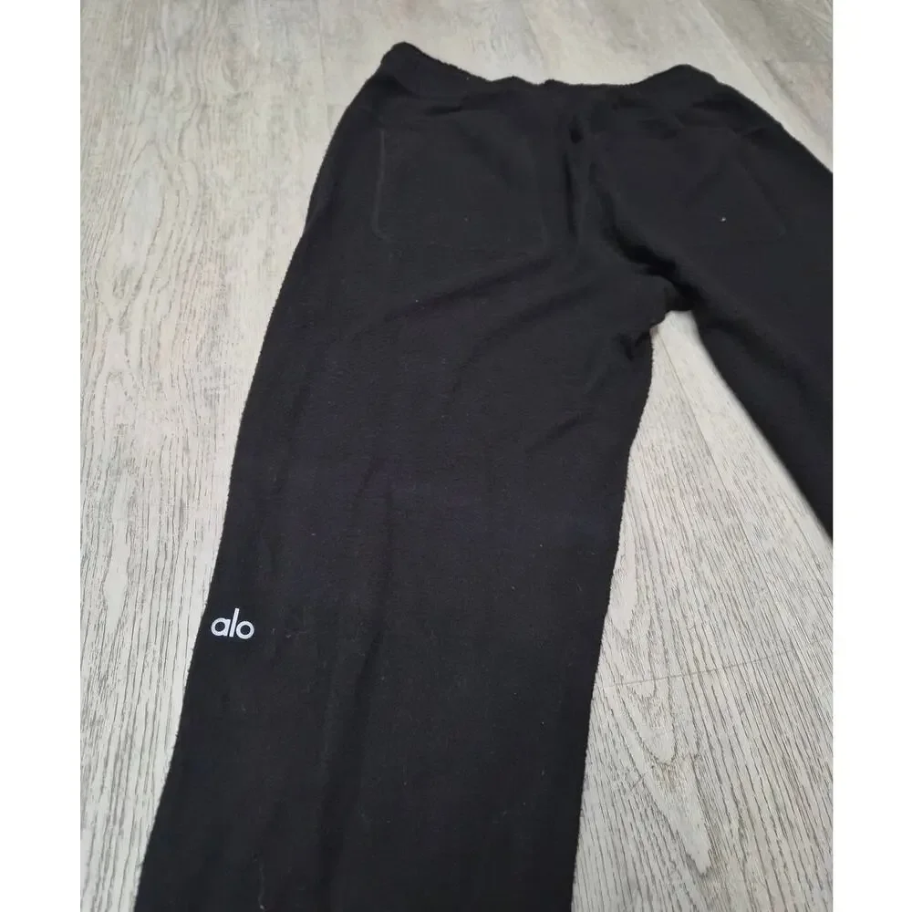Alo Yoga Black Joggers Size M